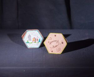 tuiles abeilles, FreezBee, jeu