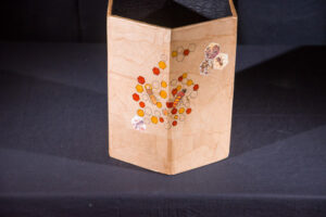 boîte de jeu, ruche, fait-main, alvéoles, essaim, apiculture ludique